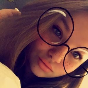 Meet your Posher, Jenna